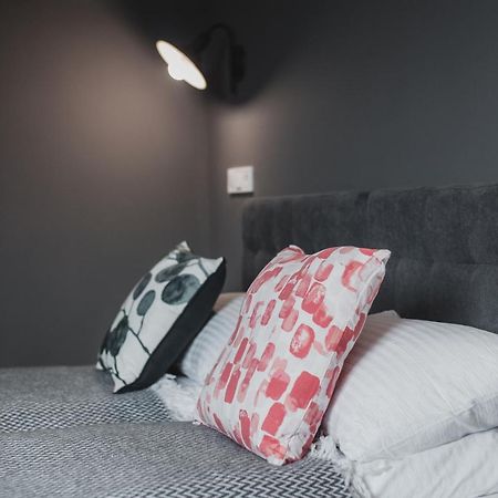 Kostjukowski Apartments Mudroho 12 V Lwów Zewnętrze zdjęcie