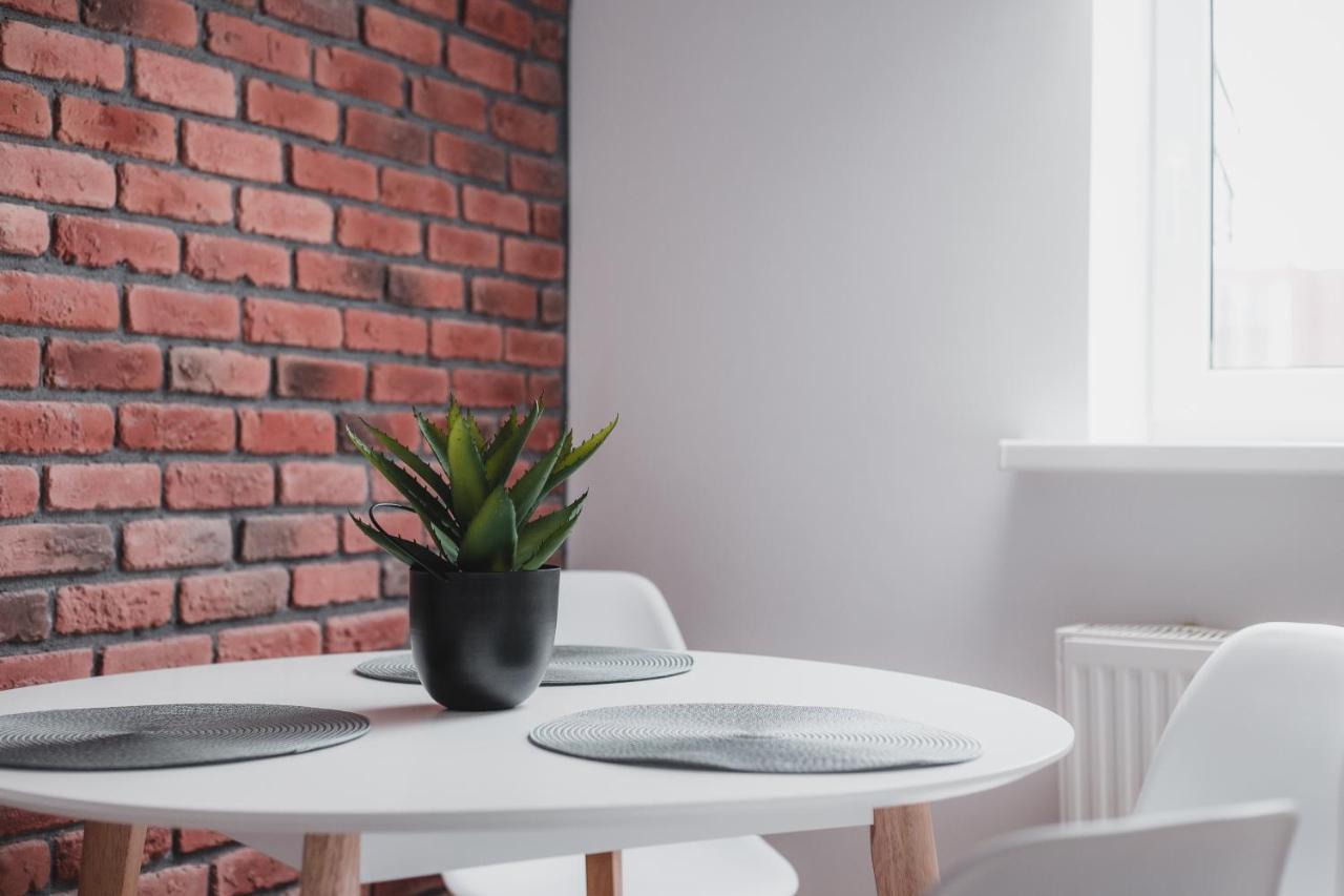 Kostjukowski Apartments Mudroho 12 V Lwów Zewnętrze zdjęcie